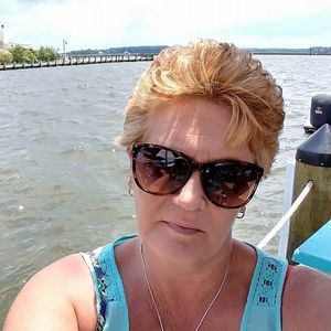 Meet your Posher, Ami